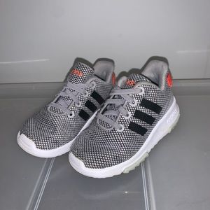 Toddler adidas tennis shoes